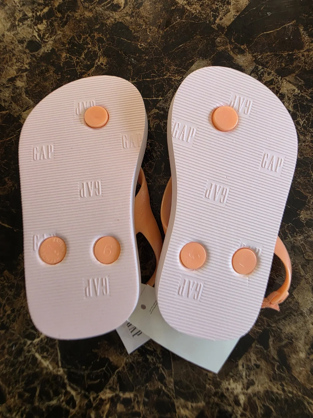 🔥 NWT Disney Minnie Mouse Pink & Orange Flip Flops (Size: 5/6)